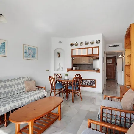 Club Atlantis With Views Будинок відпочинку Адехе