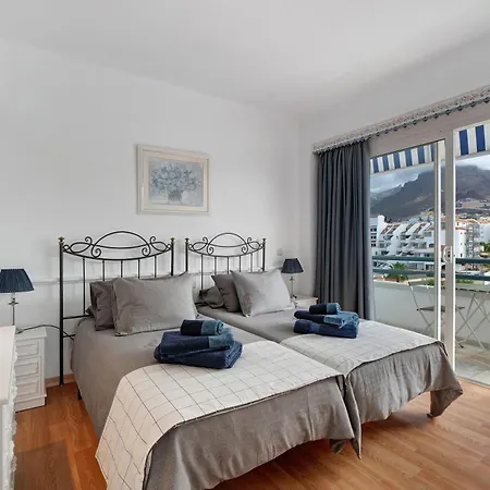 Club Atlantis With Views Costa Adeje (Tenerife)