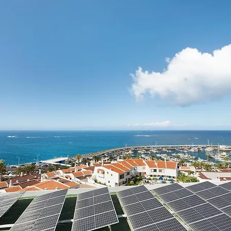 Club Atlantis With Views Дом отдыха *